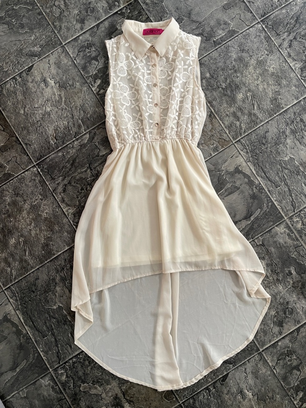 BOOHOO Cream Embroidered High-Low Flowy Classy Resortwear Button Shirt Dress